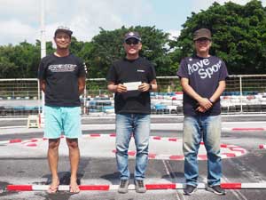 �s�f�P�O�N���X�`���C���E�g�b�v�R